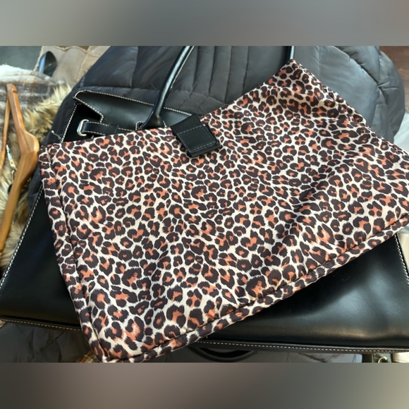 WILSONS LEATHER Laptop Leather Shoulder Bag - Picture 9 of 16